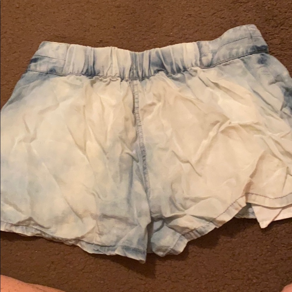 Soft Shorts - Picture 2 of 3